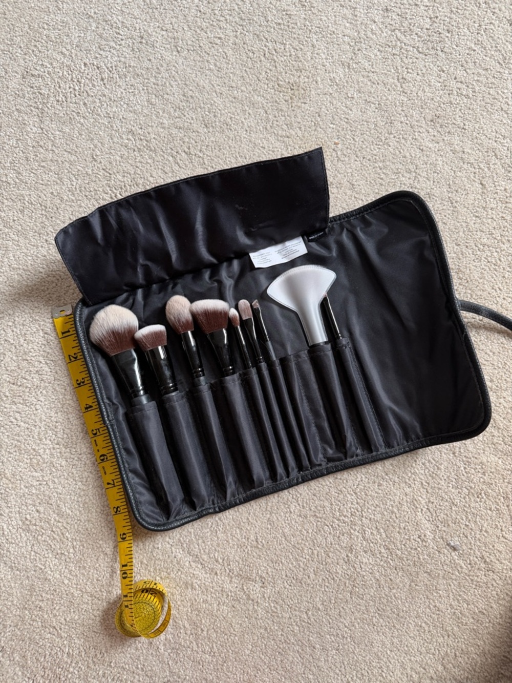 Sephora Ready to Roll 10 piece brush set - Picture 4 of 5